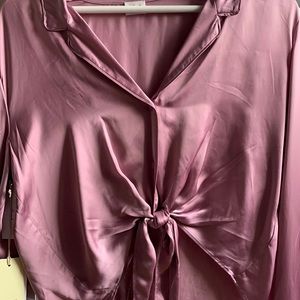 Aritzia Wilfred Tie-Front Blouse in Soft Orchid